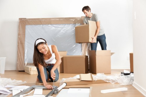 Student storage options for boxes and luggage in Southkensington