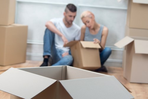 Cubic-yard storage rate example for a compact London apartment move